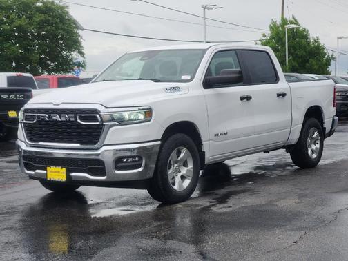 Bright White Clearcoat 2026 RAM 1500 Big Horn/Lone Star