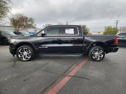 Diamond Black 2022 RAM 1500 Longhorn