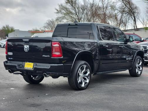 Diamond Black 2022 RAM 1500 Longhorn