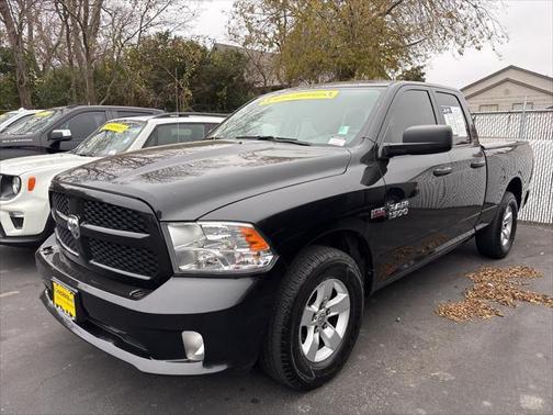 2017 RAM 1500 Express Quad Cab 4x2 64' Box