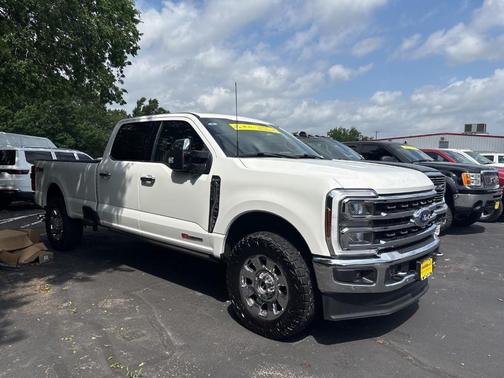 White Metallic 2024 Ford F-350 King Ranch
