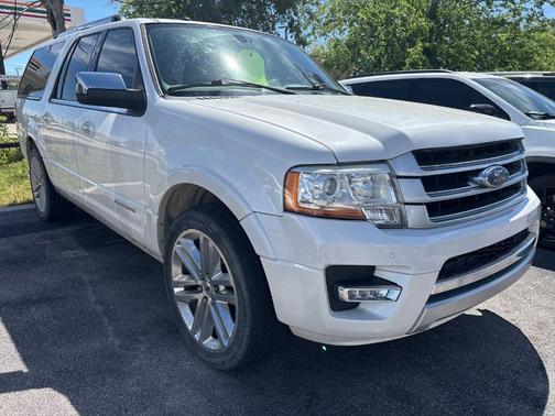 White Platinum 2017 Ford Expedition EL Platinum