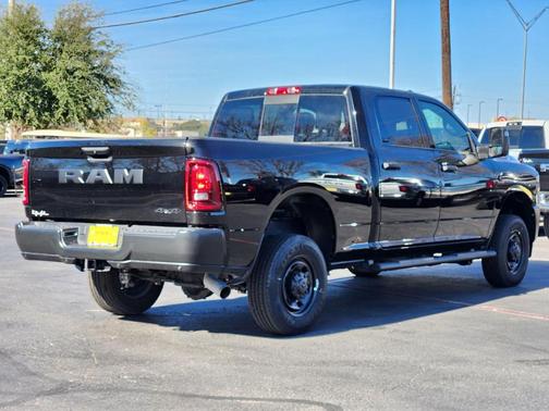 Diamond Black 2026 RAM 2500 Tradesman