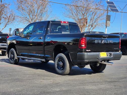 Diamond Black 2026 RAM 2500 Tradesman