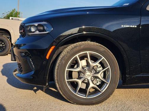 Black 2026 Dodge Durango GT HEMI V8