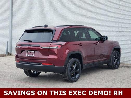 2025 Jeep Grand Cherokee Laredo