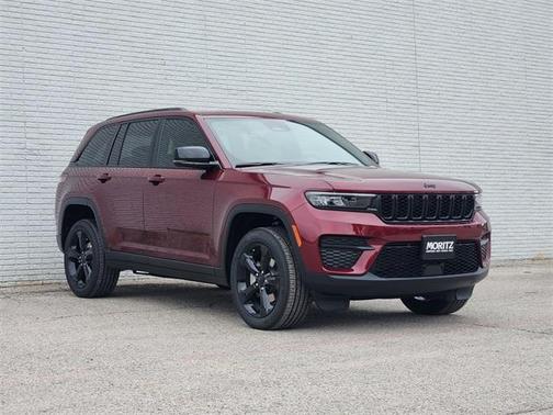2025 Jeep Grand Cherokee Laredo