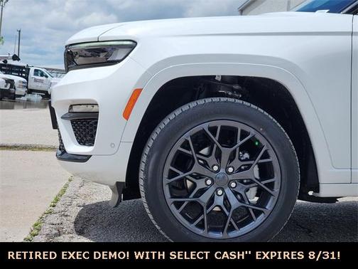 2025 Jeep Grand Cherokee Summit