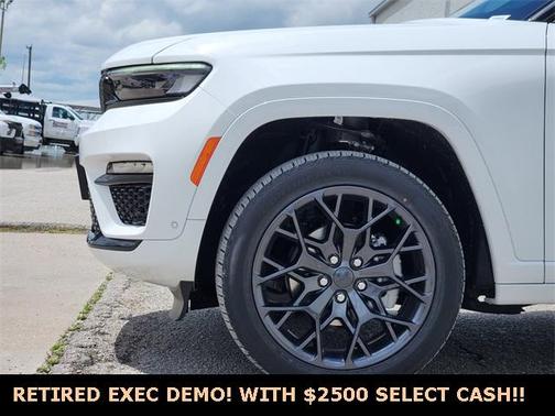 2025 Jeep Grand Cherokee Summit