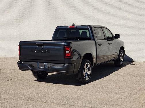 2026 RAM 1500 Express