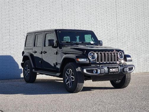Black Clearcoat 2026 Jeep Wrangler Sahara