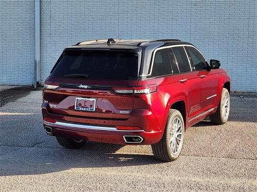 2025 Jeep Grand Cherokee Summit