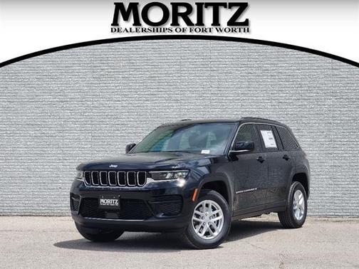 Diamond Black 2026 Jeep Grand Cherokee Laredo