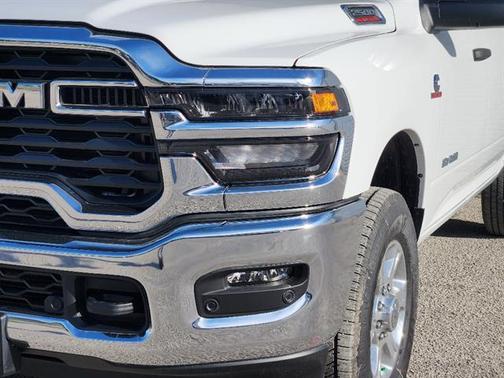 Bright White Clearcoat 2026 RAM 2500 Big Horn