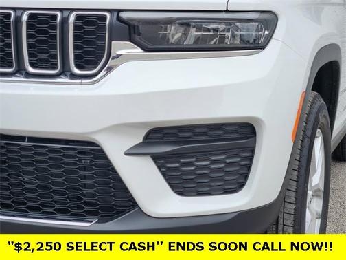 2025 Jeep Grand Cherokee Laredo X