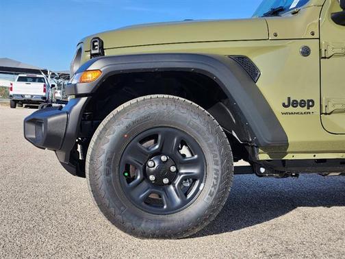 PJ5 2026 Jeep Wrangler Sport