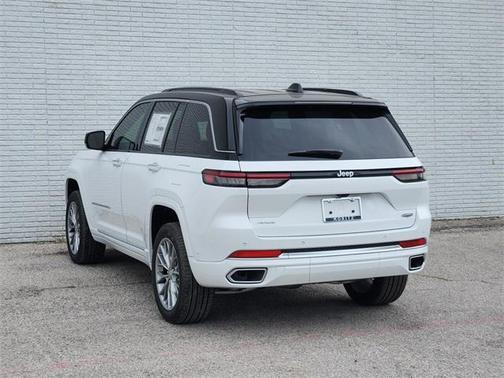 2025 Jeep Grand Cherokee Summit