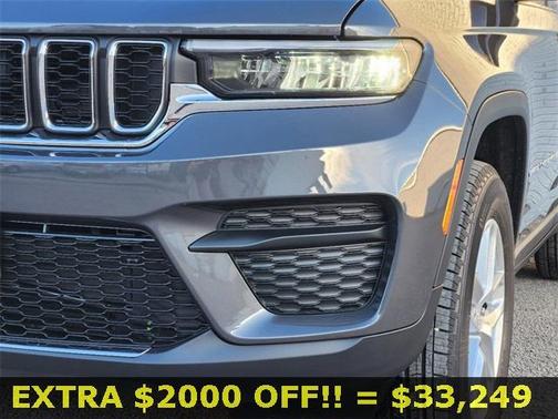 2025 Jeep Grand Cherokee Laredo X