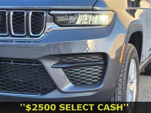 2025 Jeep Grand Cherokee Laredo X