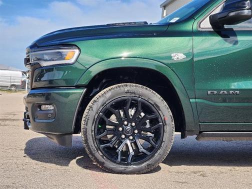 Serrano Red 2026 RAM 1500 Limited