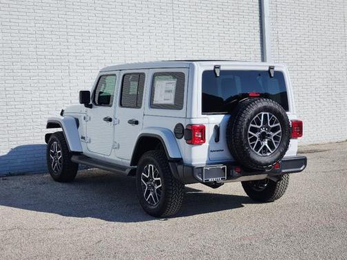 Bright White Clearcoat 2025 Jeep Wrangler Sahara