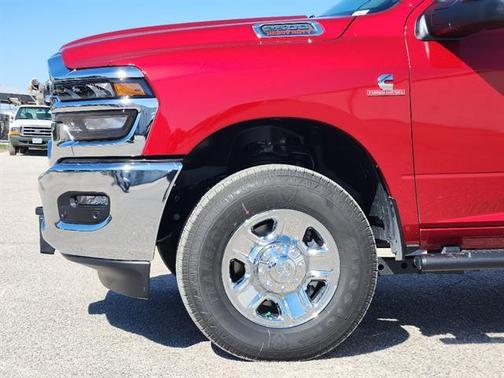 Molten Red Pearlcoat 2026 RAM 2500 Tradesman