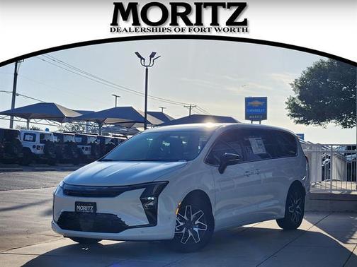 White 2027 Chrysler Pacifica LIMITED