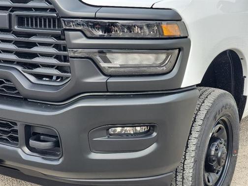 Bright White Clearcoat 2026 RAM 2500 Tradesman