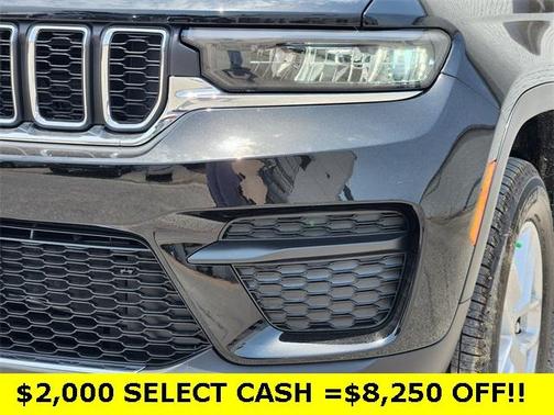 2025 Jeep Grand Cherokee Laredo X