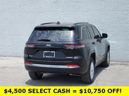 2025 Jeep Grand Cherokee Laredo X