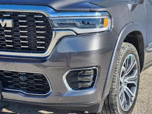 Granite Crystal Clearcoat Metallic 2026 RAM 1500 Tungsten