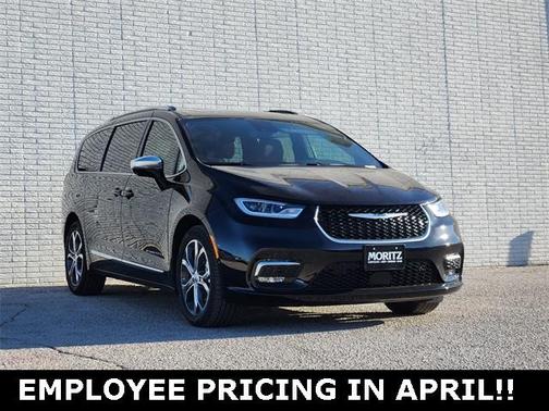 2025 Chrysler Pacifica Pinnacle
