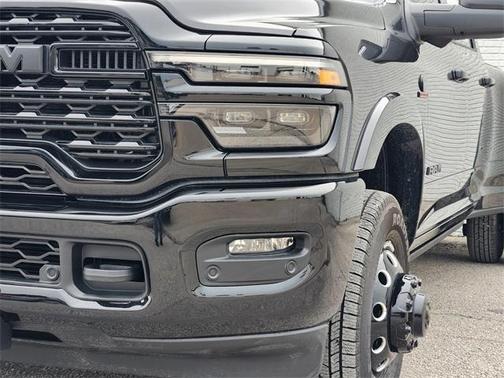 2025 RAM 3500 Limited