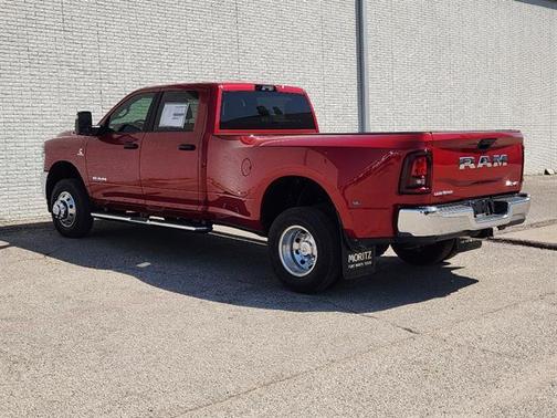 Molten Red Pearlcoat 2026 RAM 3500 Big Horn
