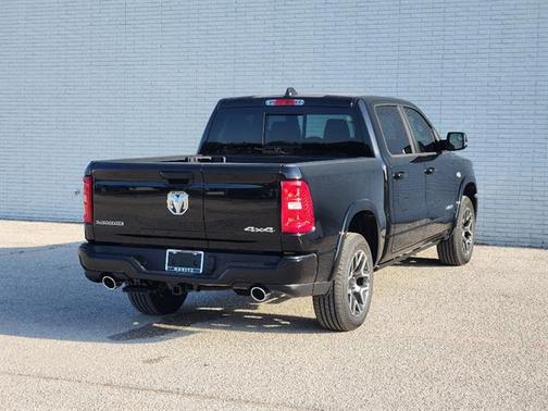 Diamond Black 2026 RAM 1500 Laramie