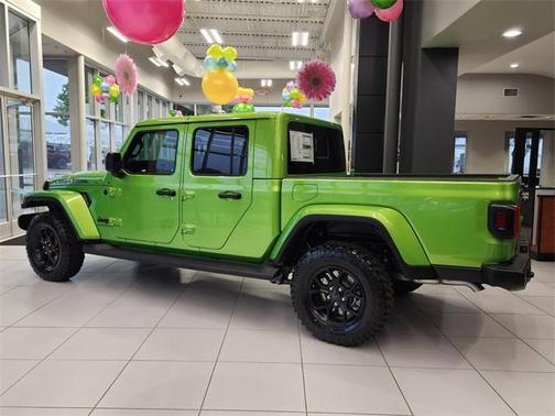 2025 Jeep Gladiator Sport