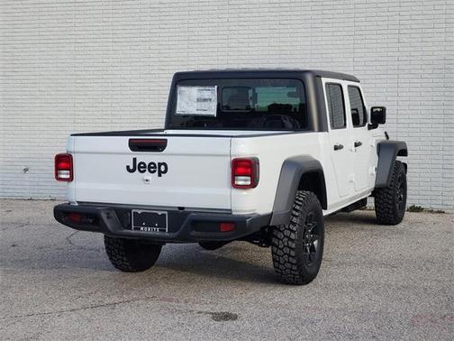 2026 Jeep Gladiator Sport