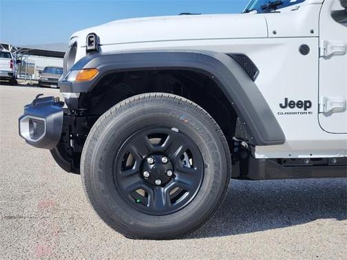 2026 Jeep Gladiator Sport