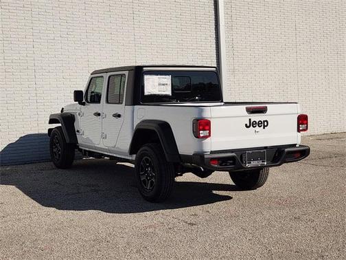 2026 Jeep Gladiator Sport