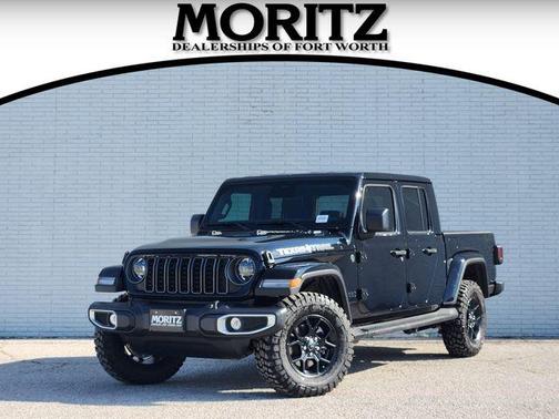 Black Clearcoat 2026 Jeep Gladiator Texas Trail
