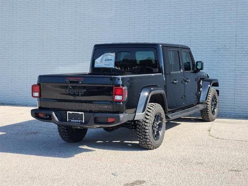 Black Clearcoat 2026 Jeep Gladiator Texas Trail