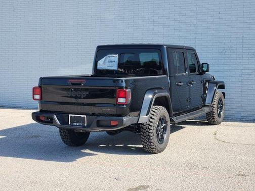 Black Clearcoat 2026 Jeep Gladiator Texas Trail
