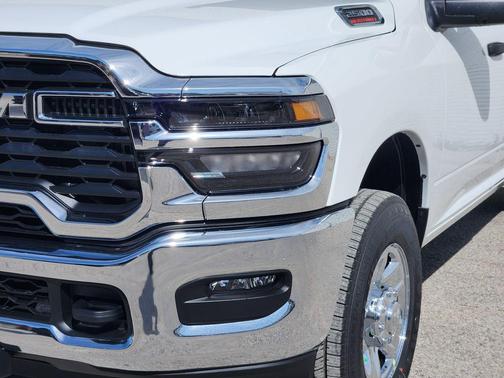 Bright White Clearcoat 2026 RAM 2500 Tradesman