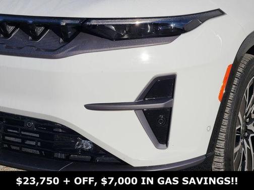 Bright White Clearcoat 2025 Jeep Wagoneer S Limited