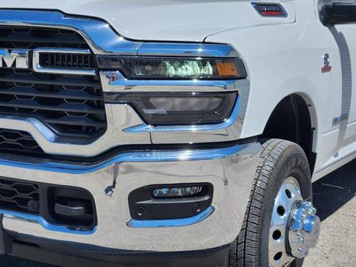 Bright White Clearcoat 2026 RAM 3500 Big Horn