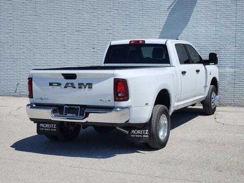 Bright White Clearcoat 2026 RAM 3500 Big Horn