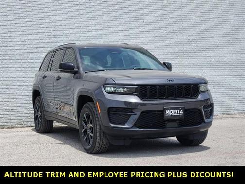 2025 Jeep Grand Cherokee Laredo