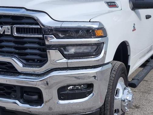 Bright White Clearcoat 2026 RAM 3500 Tradesman