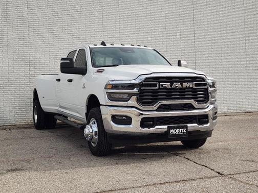 Bright White Clearcoat 2026 RAM 3500 Tradesman