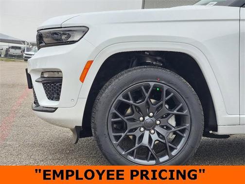 2025 Jeep Grand Cherokee Summit